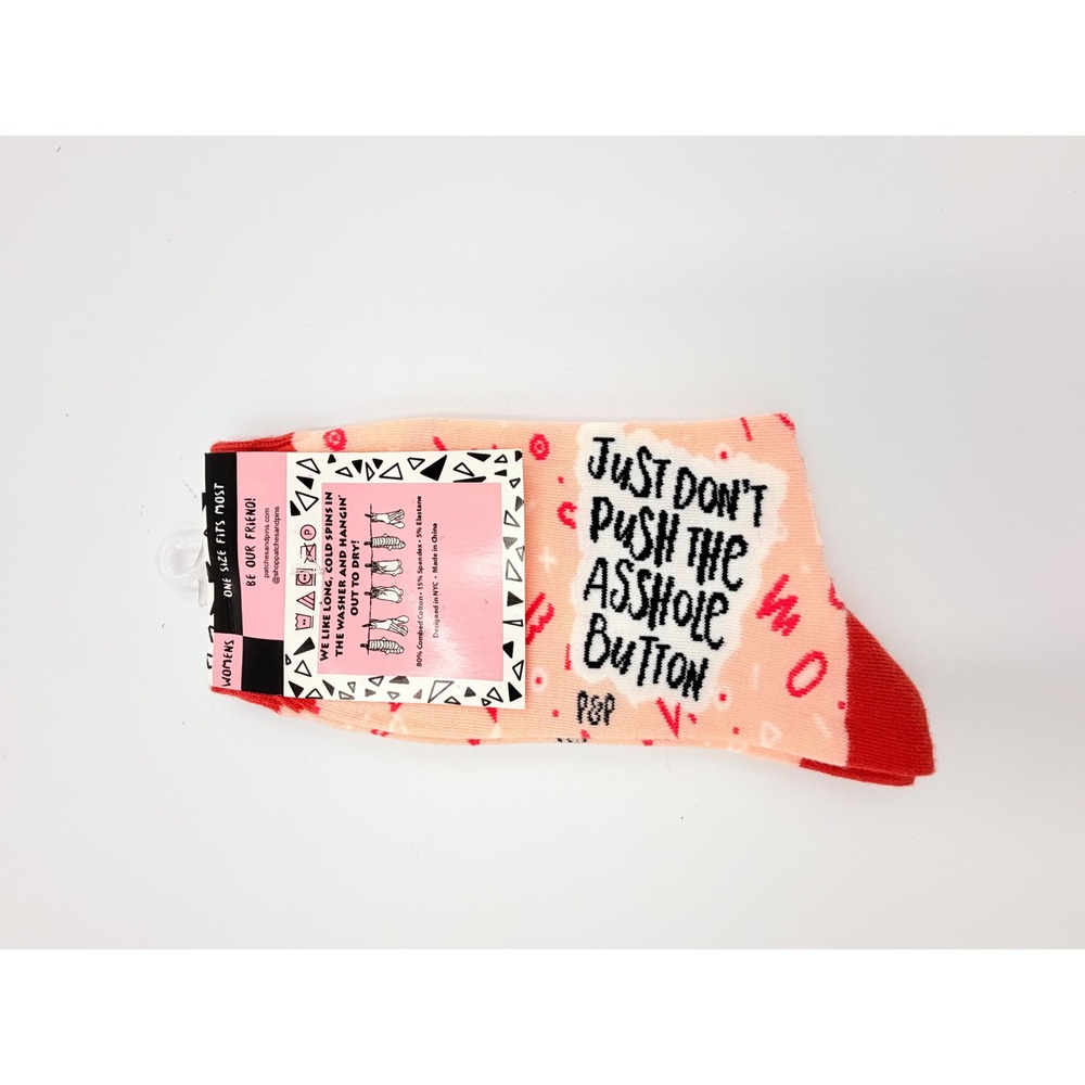 Patches & Pins Womens Novelty Crew Socks Peach Red I'm A Nice Person New - Picture 2 of 2